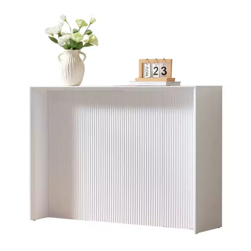 Console contemporaine avec façade ondulée
